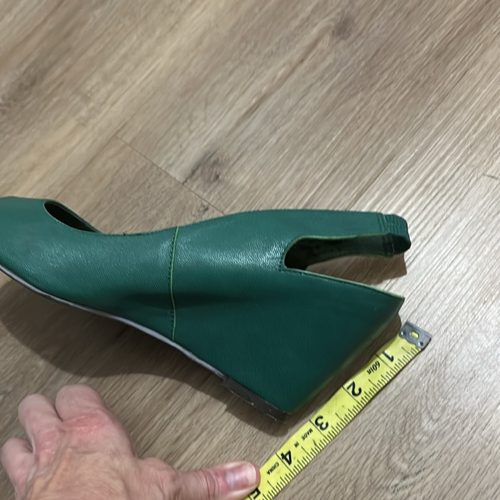 Jeffrey Campbell Green Wedge Shoes - Picture 6 of 14